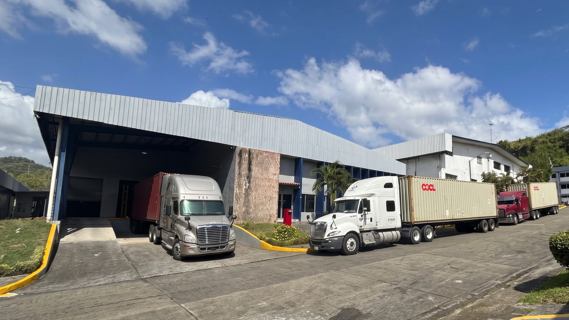 PANAM TRAILERS INSTALACIONES PANAMÁ